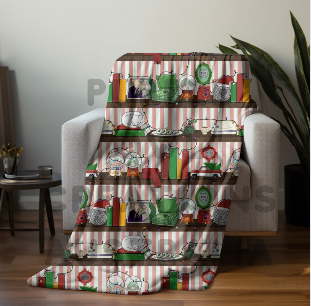 Tay Shelves Blankets